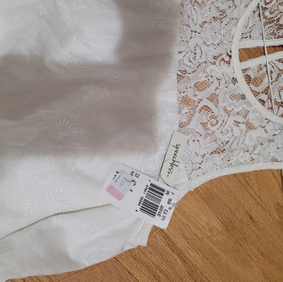 Dress - Picture 3 of 3